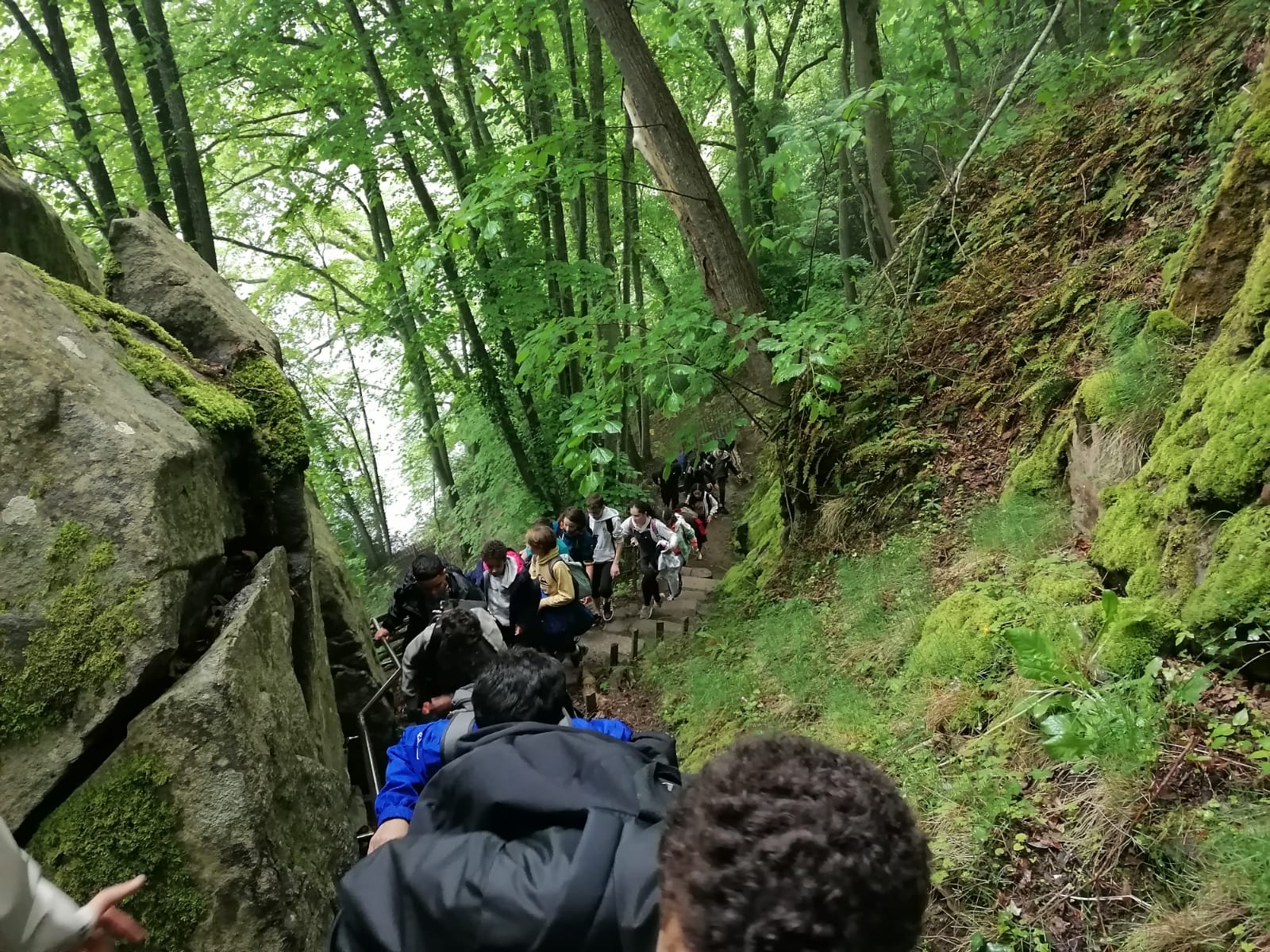 SÉJOUR SCOLAIRE EN AUVERGNE (bulletin n°2)